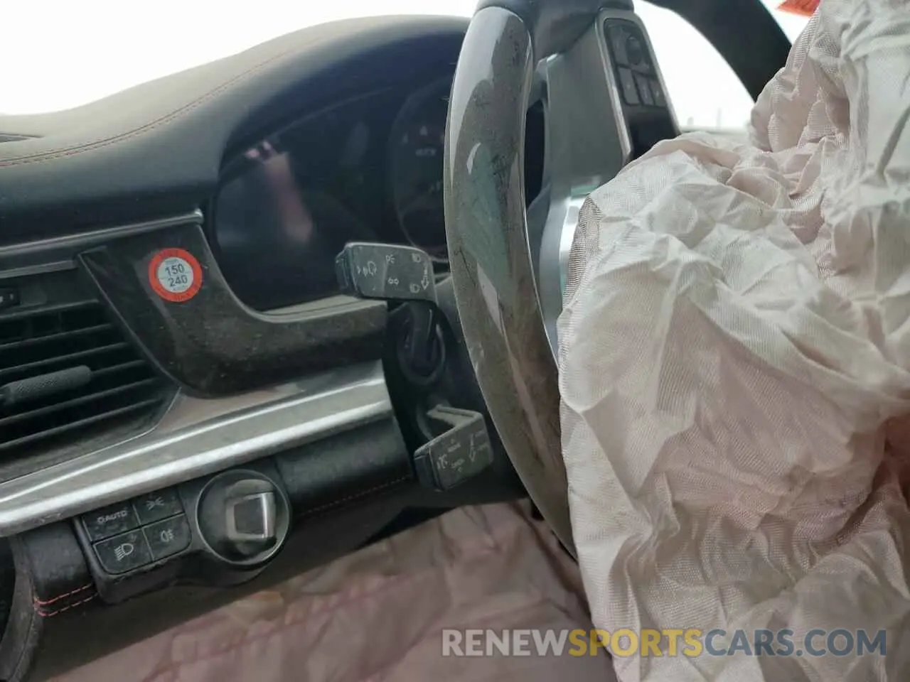 9 Photograph of a damaged car WP0AG2A76LL145666 PORSCHE PANAMERA 2020