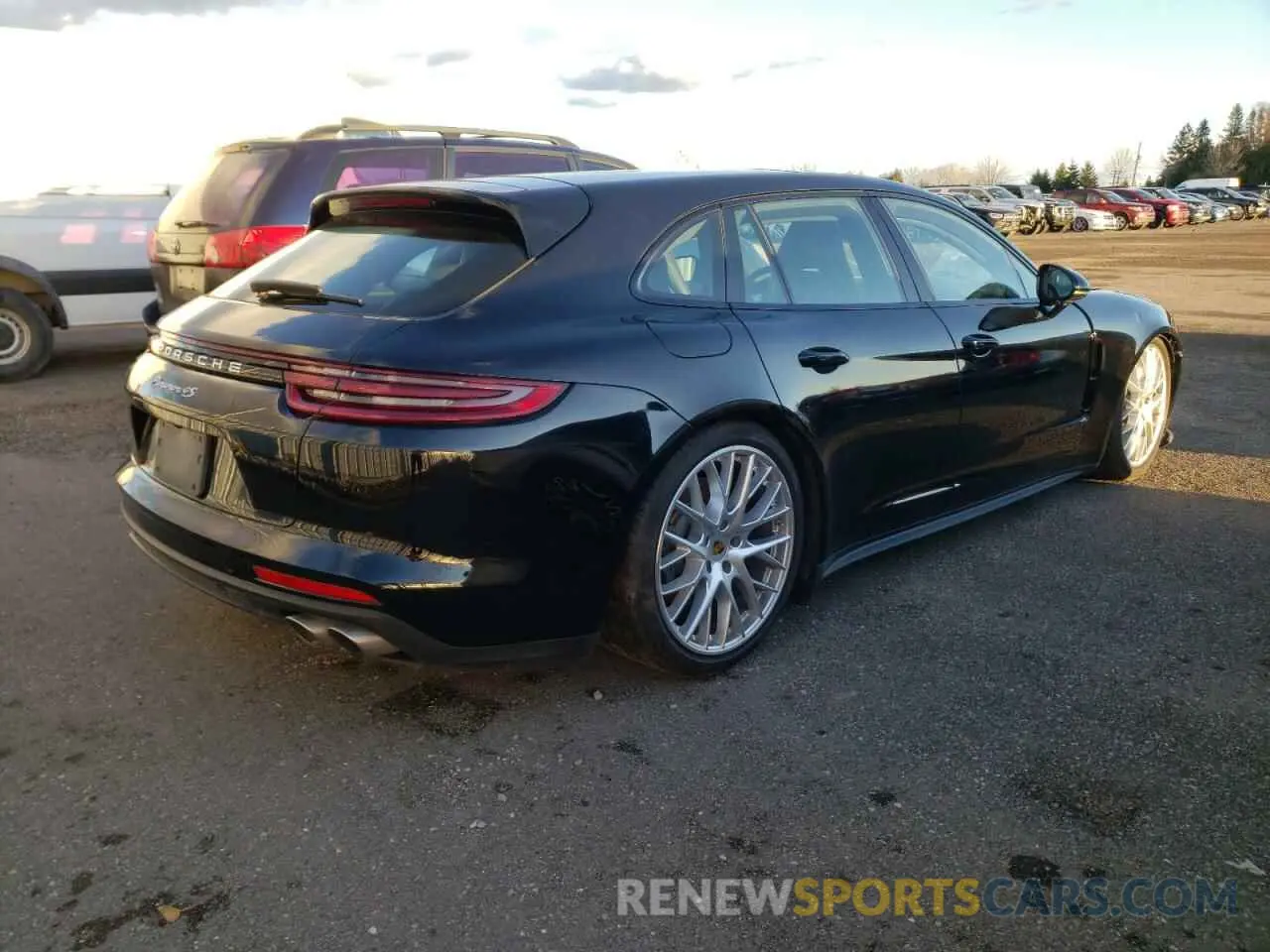 4 Photograph of a damaged car WP0CB2A78LL190003 PORSCHE PANAMERA 2020