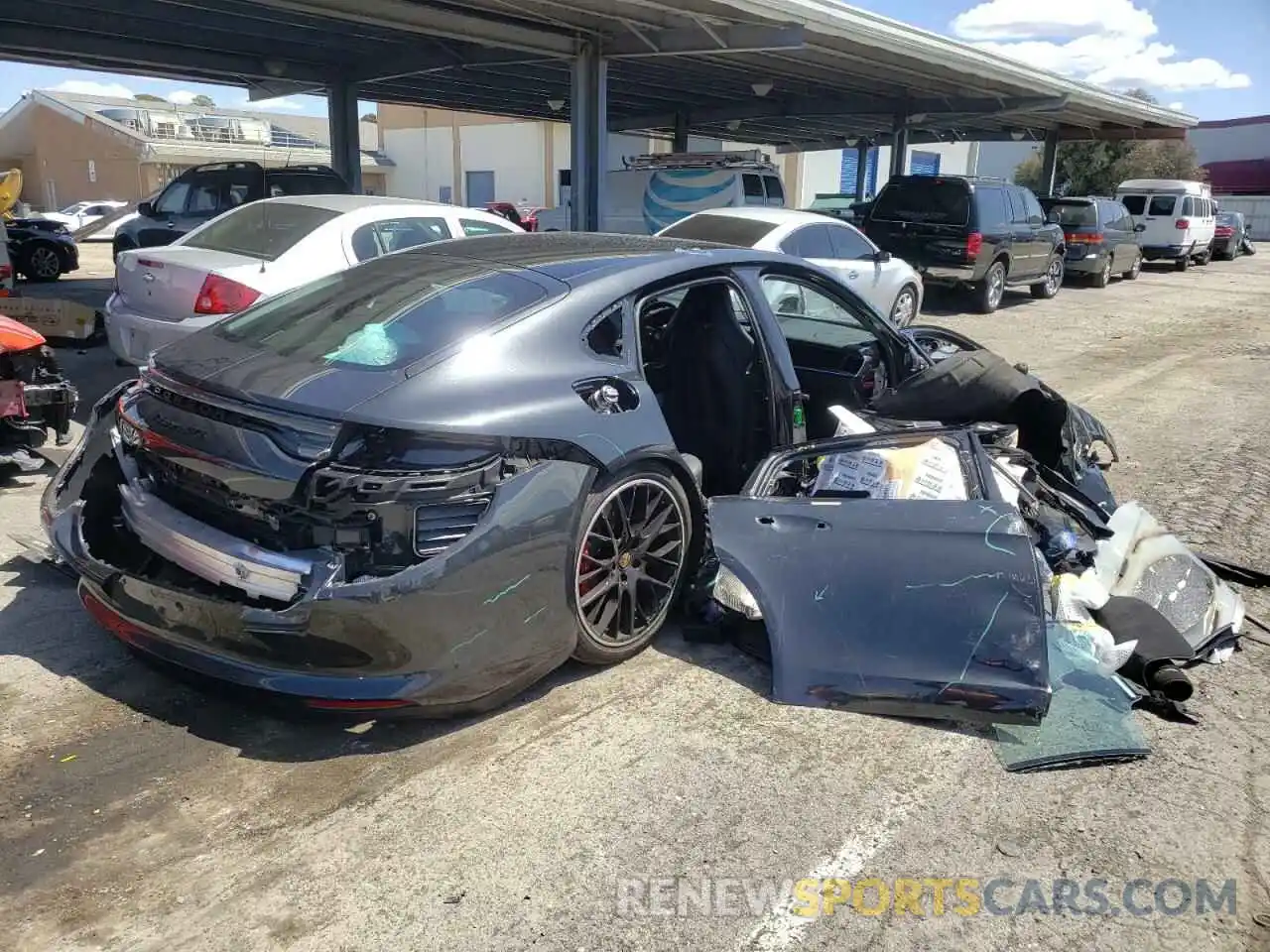 4 Photograph of a damaged car WP0AG2A78ML147887 PORSCHE PANAMERA 2021