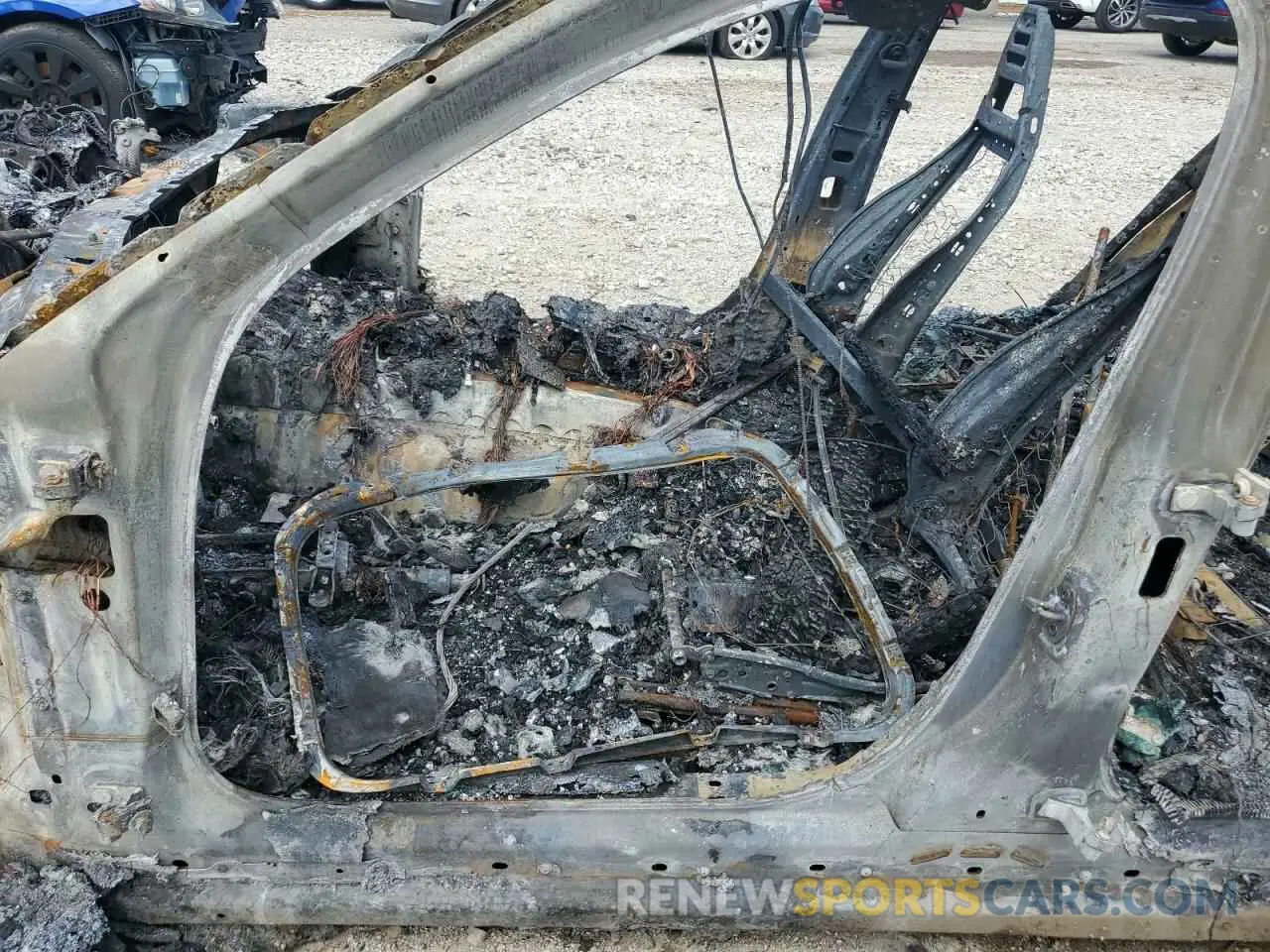 7 Photograph of a damaged car WP0AJ2A72ML121352 PORSCHE PANAMERA 2021