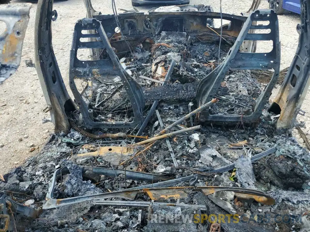 8 Photograph of a damaged car WP0AJ2A72ML121352 PORSCHE PANAMERA 2021