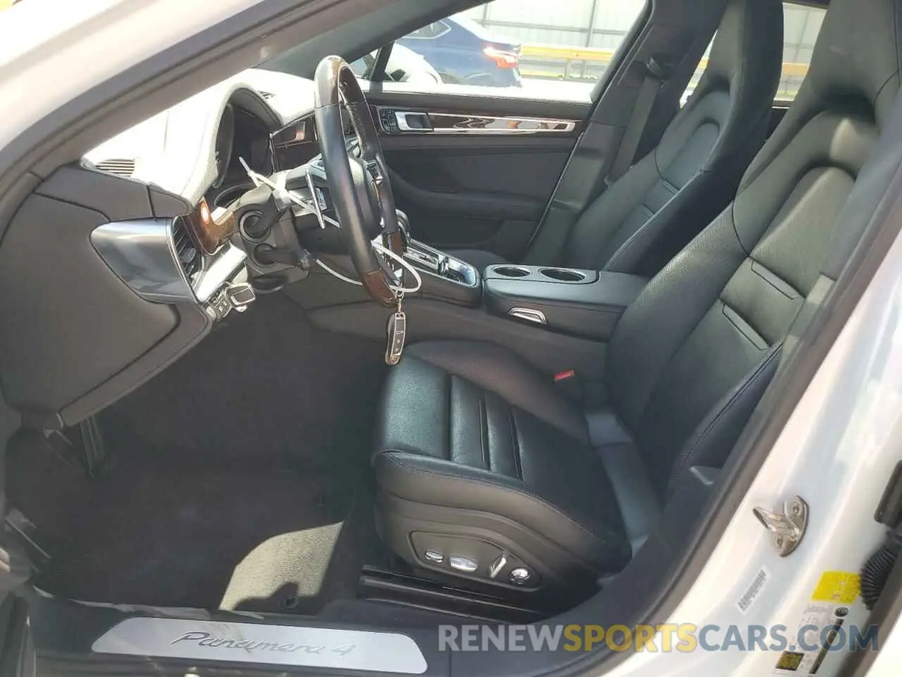 7 Photograph of a damaged car WP0AJ2A77ML118432 PORSCHE PANAMERA 2021