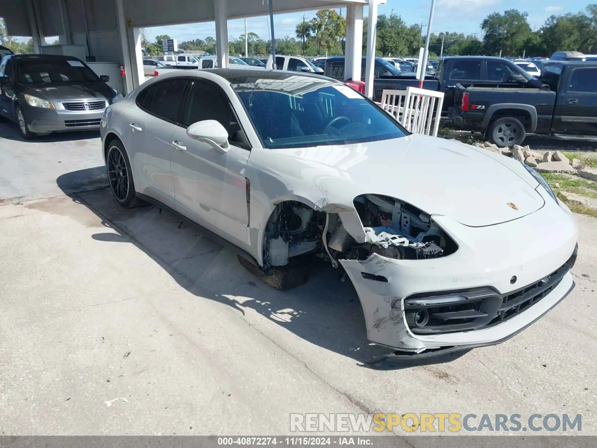 1 Photograph of a damaged car WP0AB2A73NL130222 PORSCHE PANAMERA 2022
