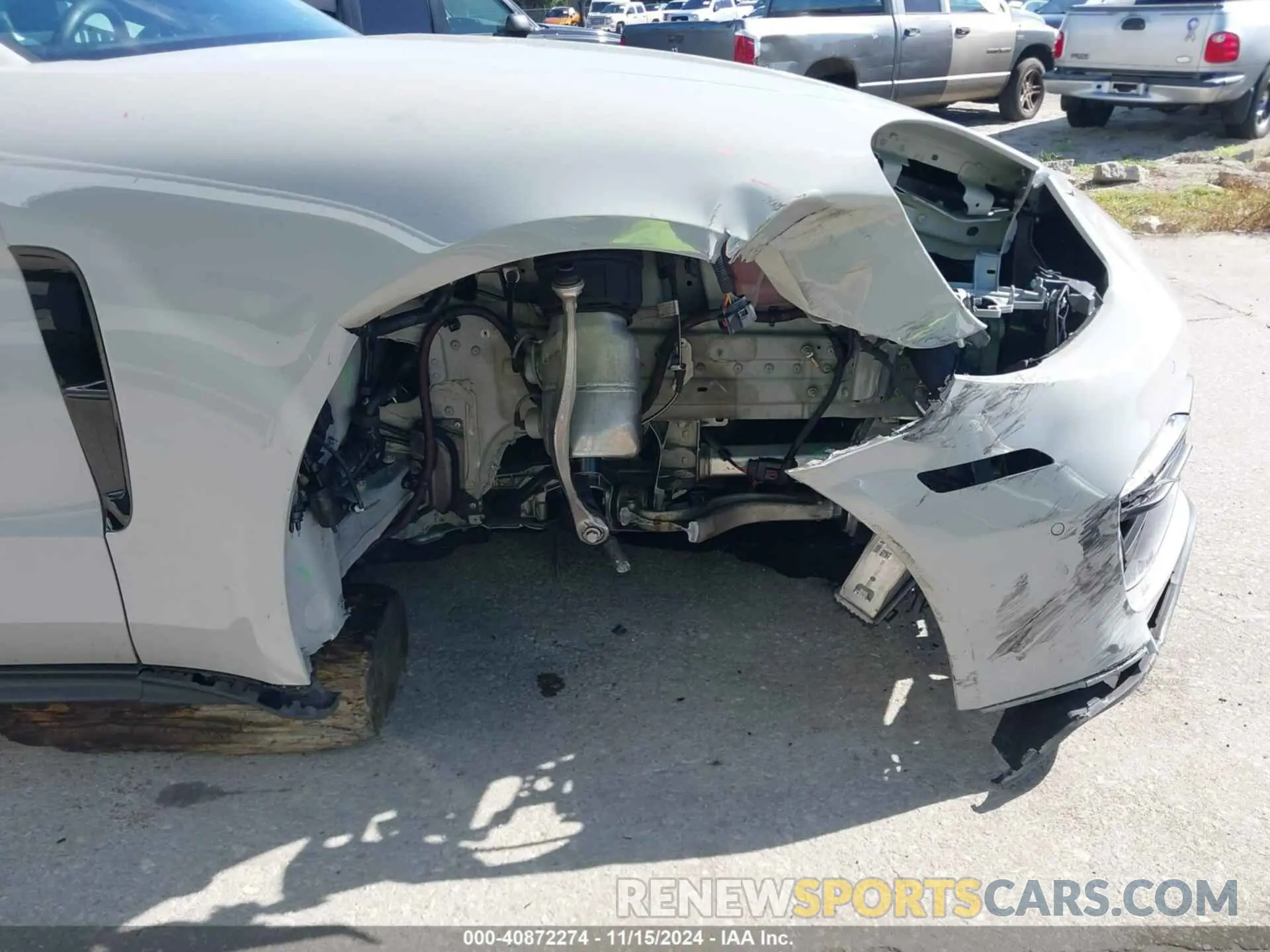 12 Photograph of a damaged car WP0AB2A73NL130222 PORSCHE PANAMERA 2022