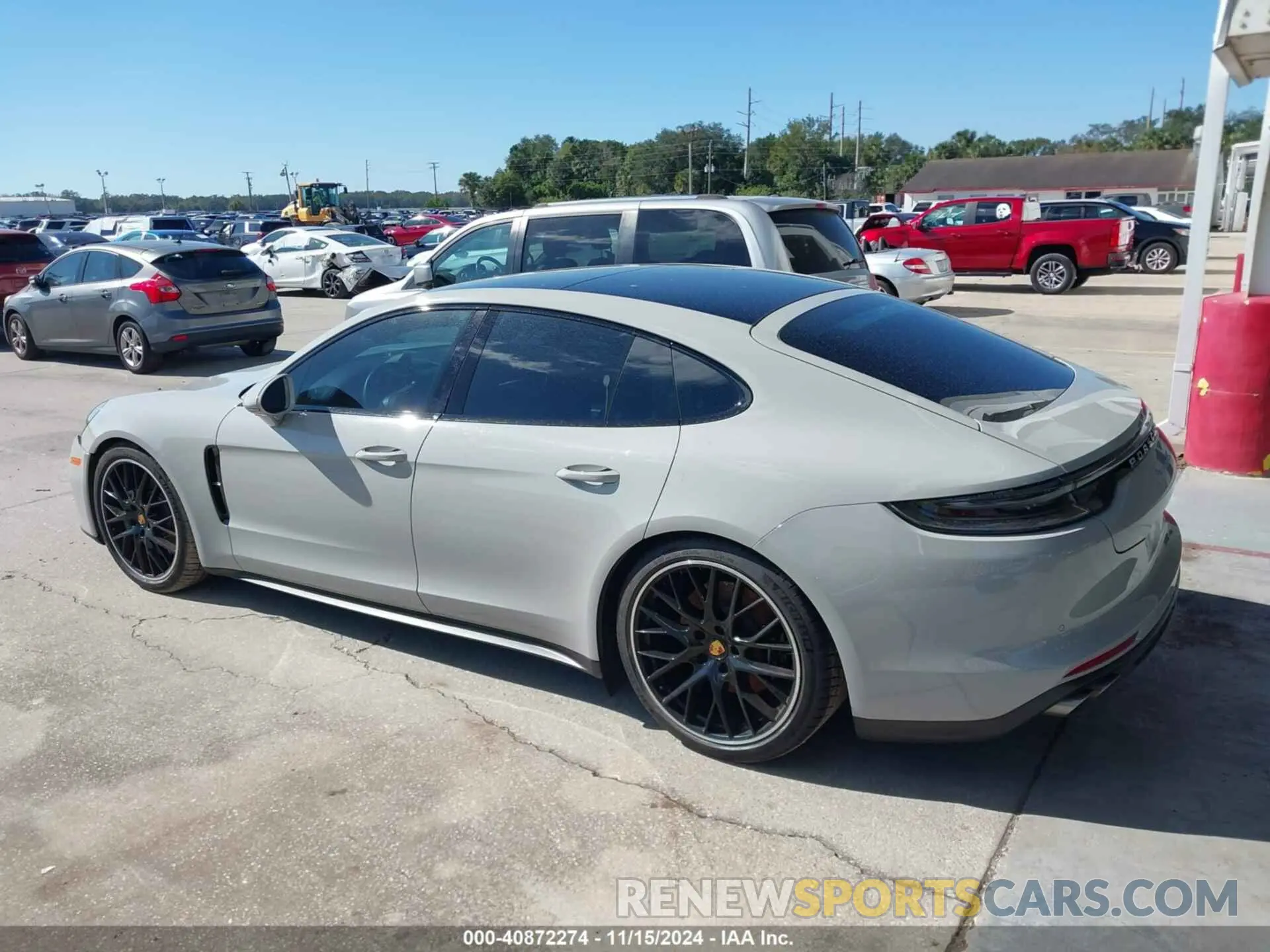 15 Photograph of a damaged car WP0AB2A73NL130222 PORSCHE PANAMERA 2022