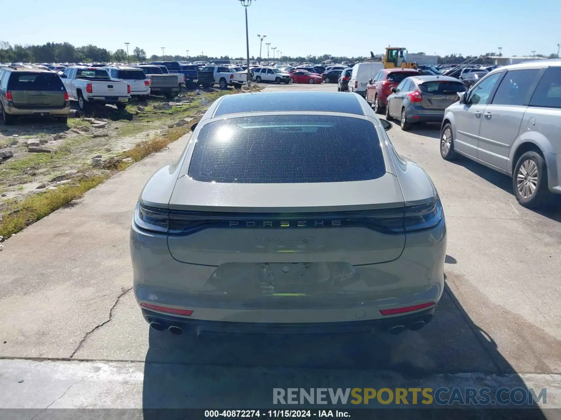 17 Photograph of a damaged car WP0AB2A73NL130222 PORSCHE PANAMERA 2022
