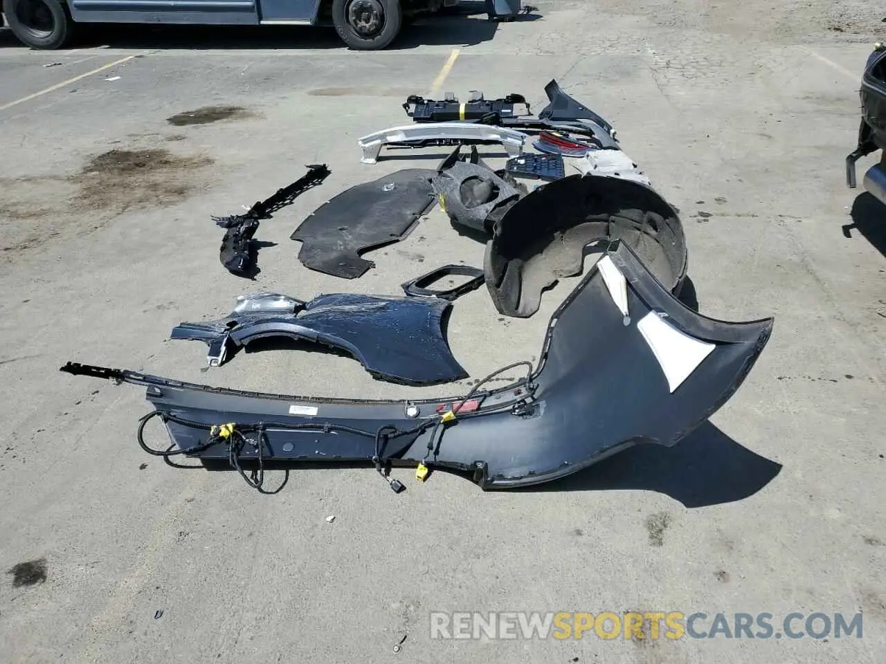 12 Photograph of a damaged car WP0AJ2A78NL100233 PORSCHE PANAMERA 2022