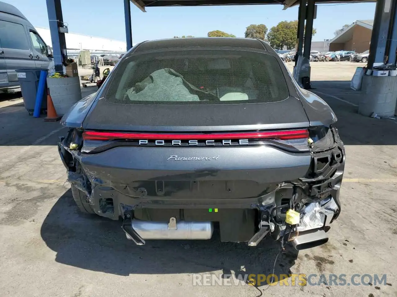 6 Photograph of a damaged car WP0AJ2A78NL100233 PORSCHE PANAMERA 2022