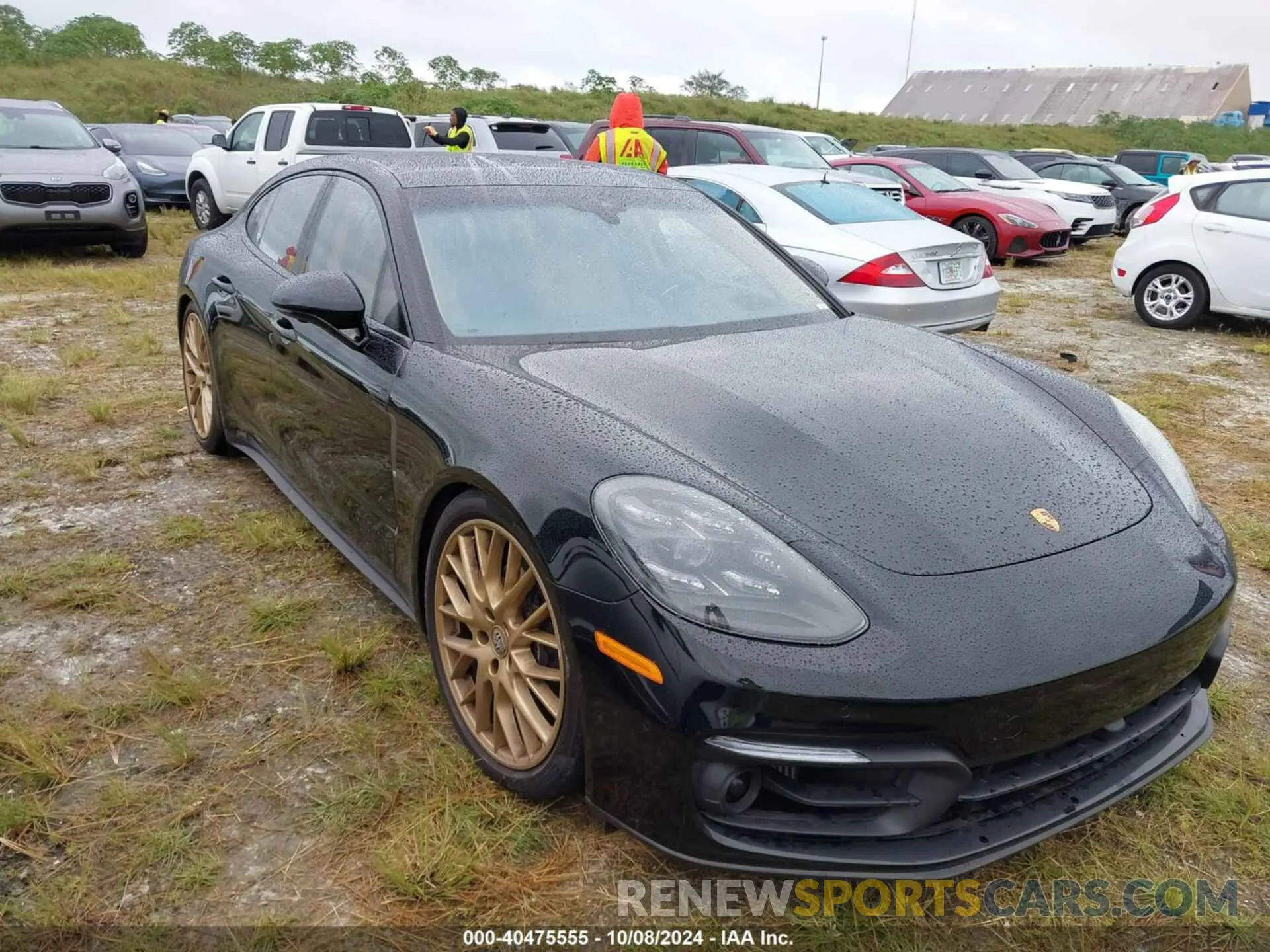 1 Photograph of a damaged car WP0AJ2A78NL101575 PORSCHE PANAMERA 2022