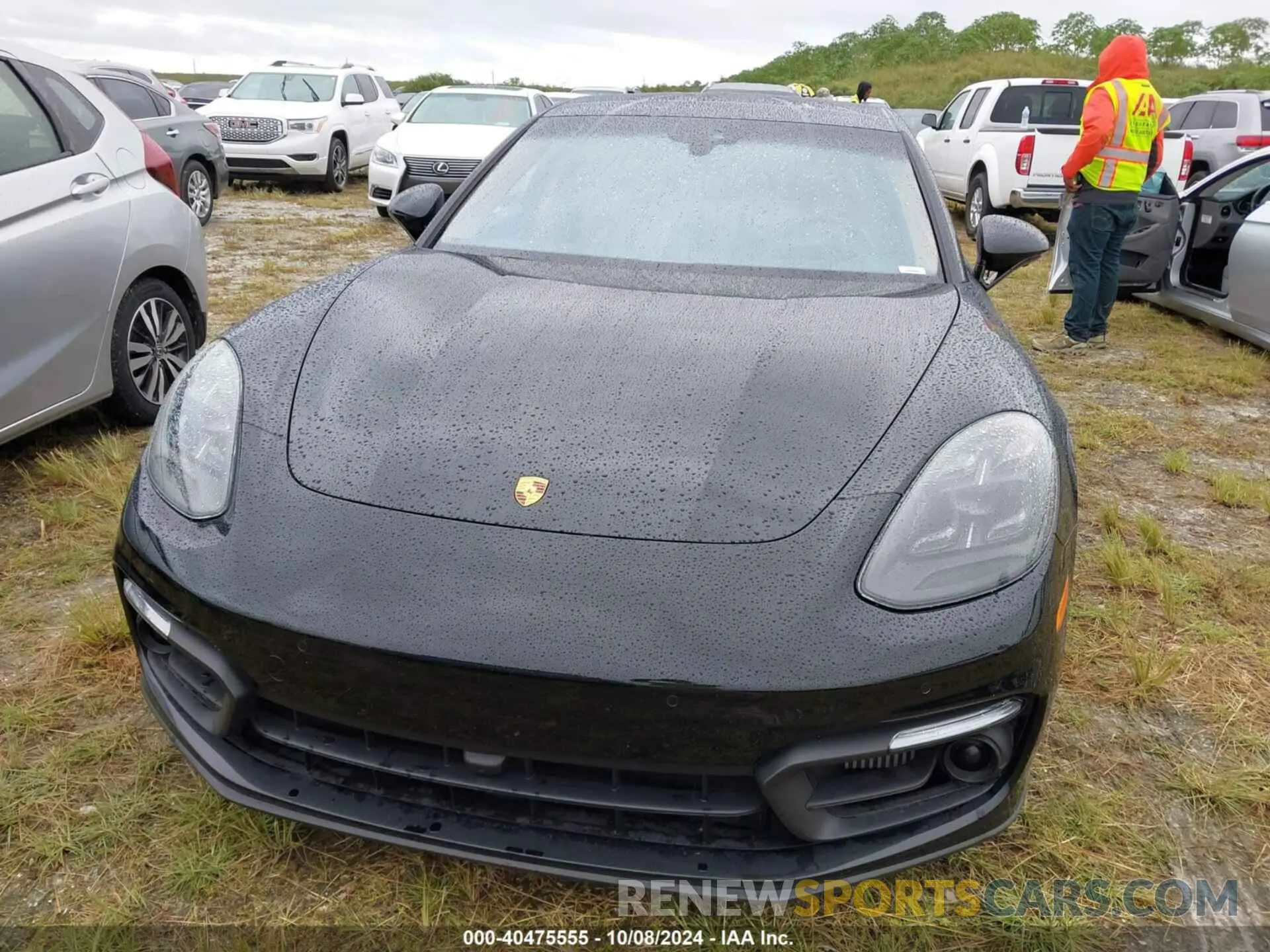 12 Photograph of a damaged car WP0AJ2A78NL101575 PORSCHE PANAMERA 2022