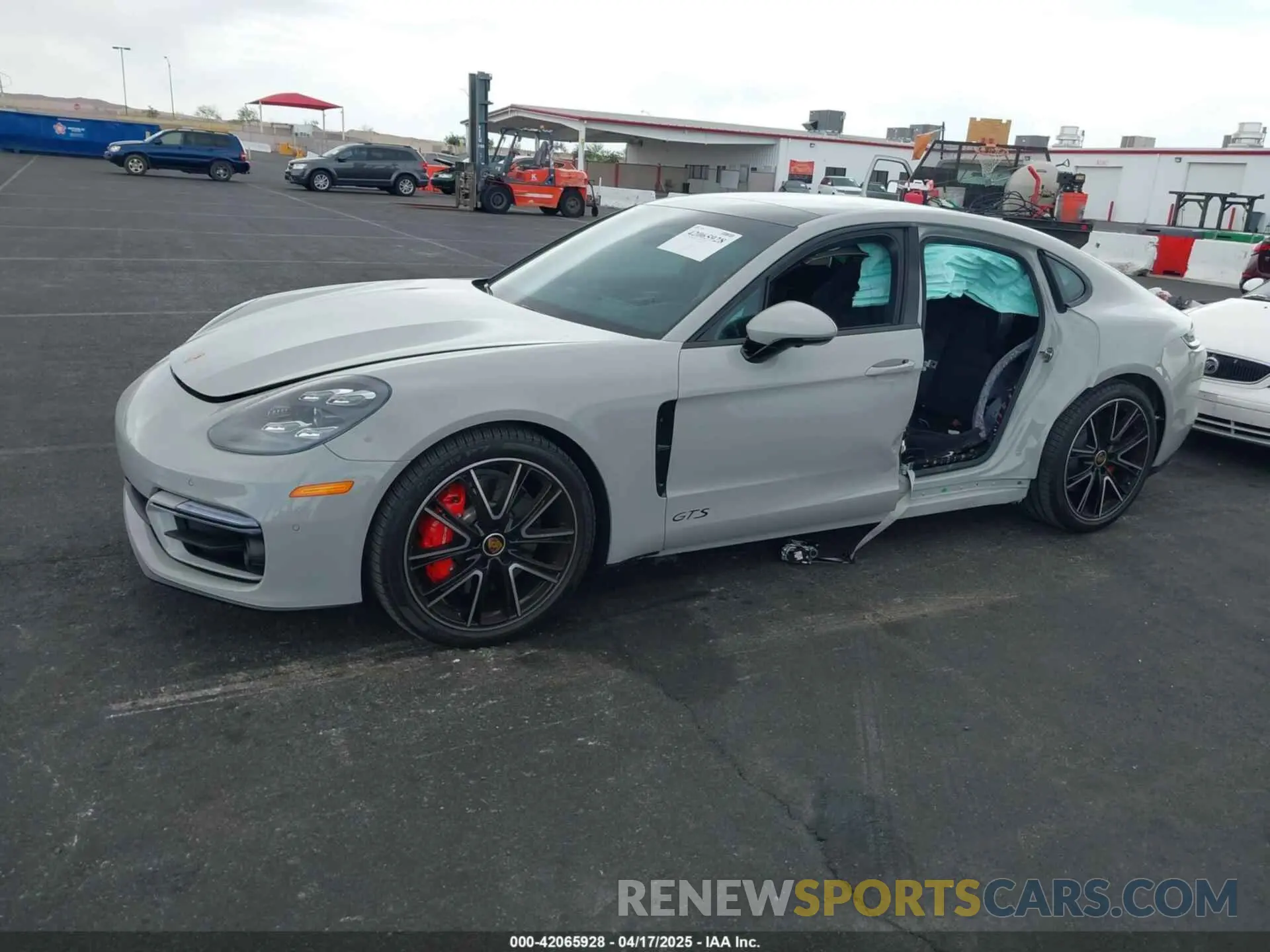 15 Photograph of a damaged car WP0AG2A71PL135536 PORSCHE PANAMERA 2023