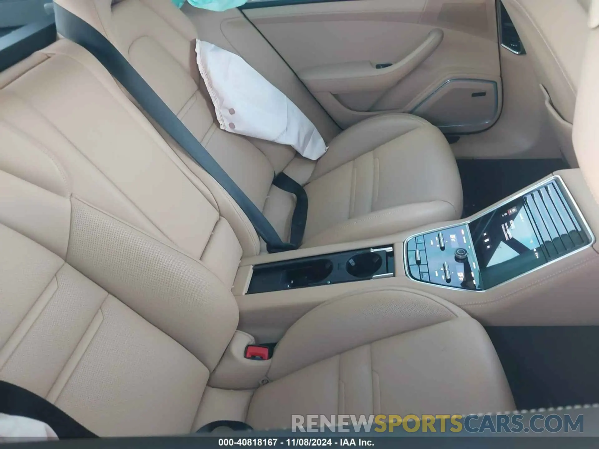 8 Photograph of a damaged car WP0AJ2A72PL101140 PORSCHE PANAMERA 2023