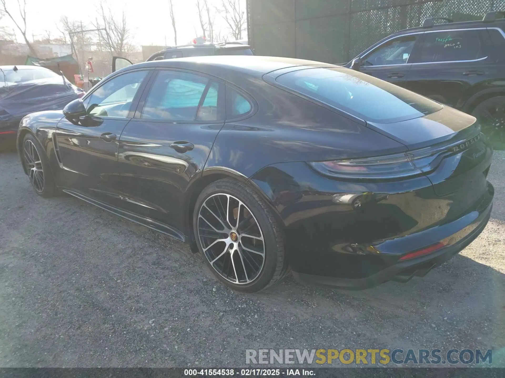 3 Photograph of a damaged car WP0AJ2A77PL100226 PORSCHE PANAMERA 2023