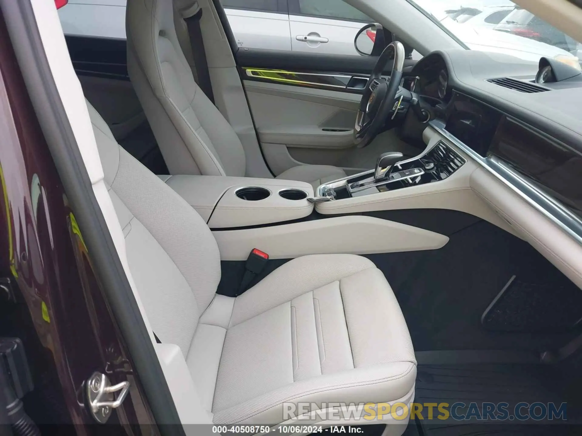 5 Photograph of a damaged car WP0AJ2A78PL103376 PORSCHE PANAMERA 2023