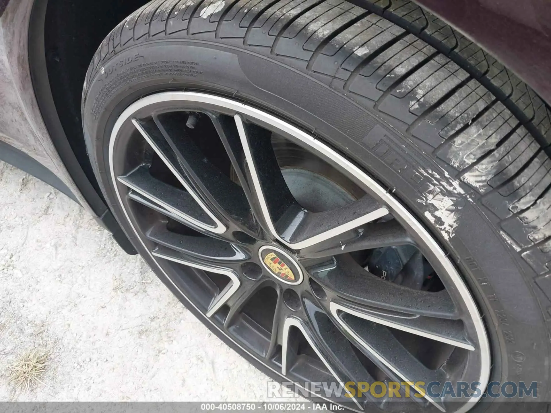 6 Photograph of a damaged car WP0AJ2A78PL103376 PORSCHE PANAMERA 2023