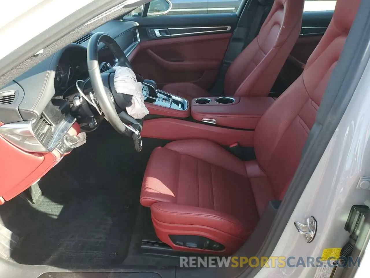 7 Photograph of a damaged car WP0AJ2A79PL101328 PORSCHE PANAMERA 2023