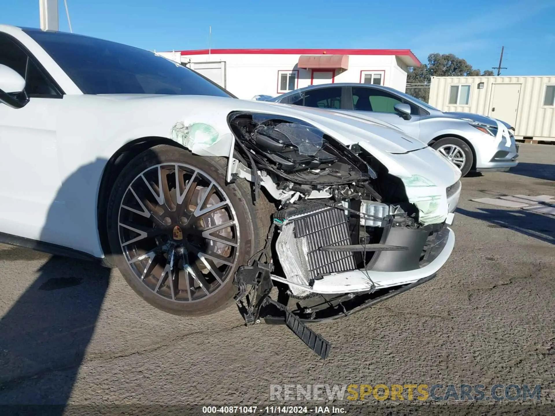 6 Photograph of a damaged car WP0AA2YA0RL007150 PORSCHE PANAMERA 2024