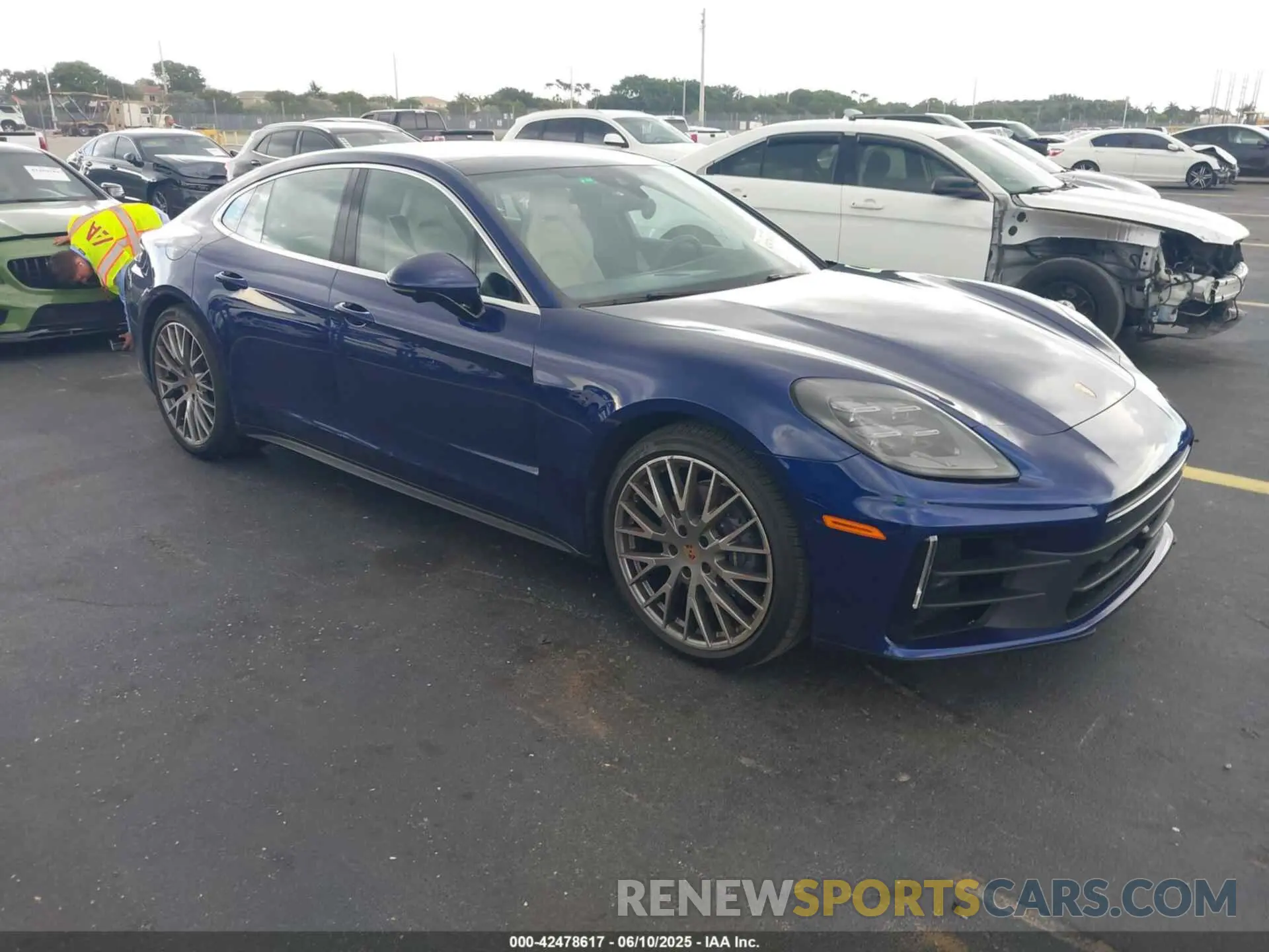 1 Photograph of a damaged car WP0AA2YA5RL000940 PORSCHE PANAMERA 2024