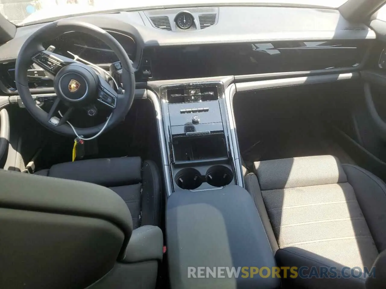 8 Photograph of a damaged car WP0AA2YA7RL001006 PORSCHE PANAMERA 2024