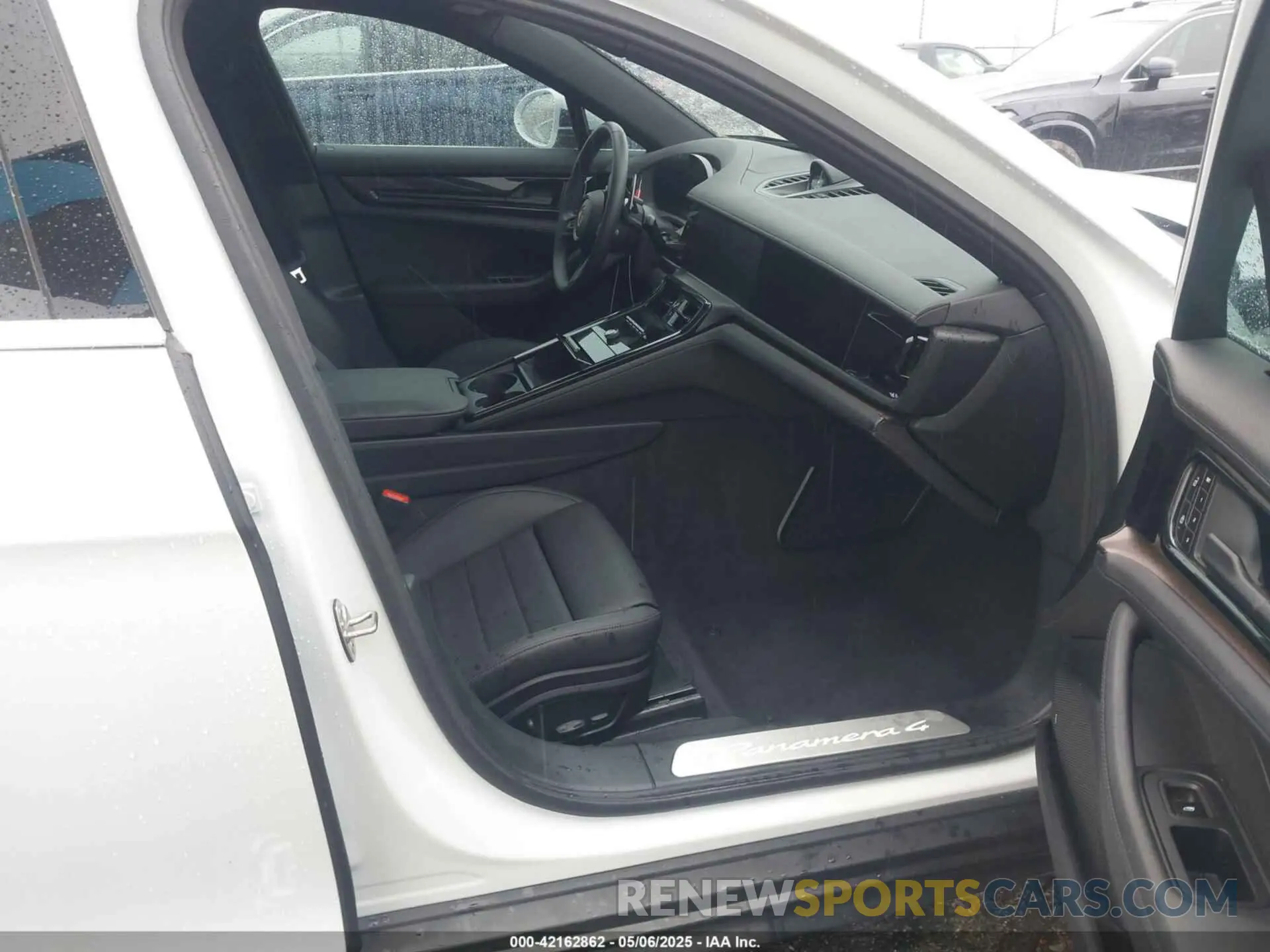5 Photograph of a damaged car WP0AA2YA8SL000257 PORSCHE PANAMERA 2025