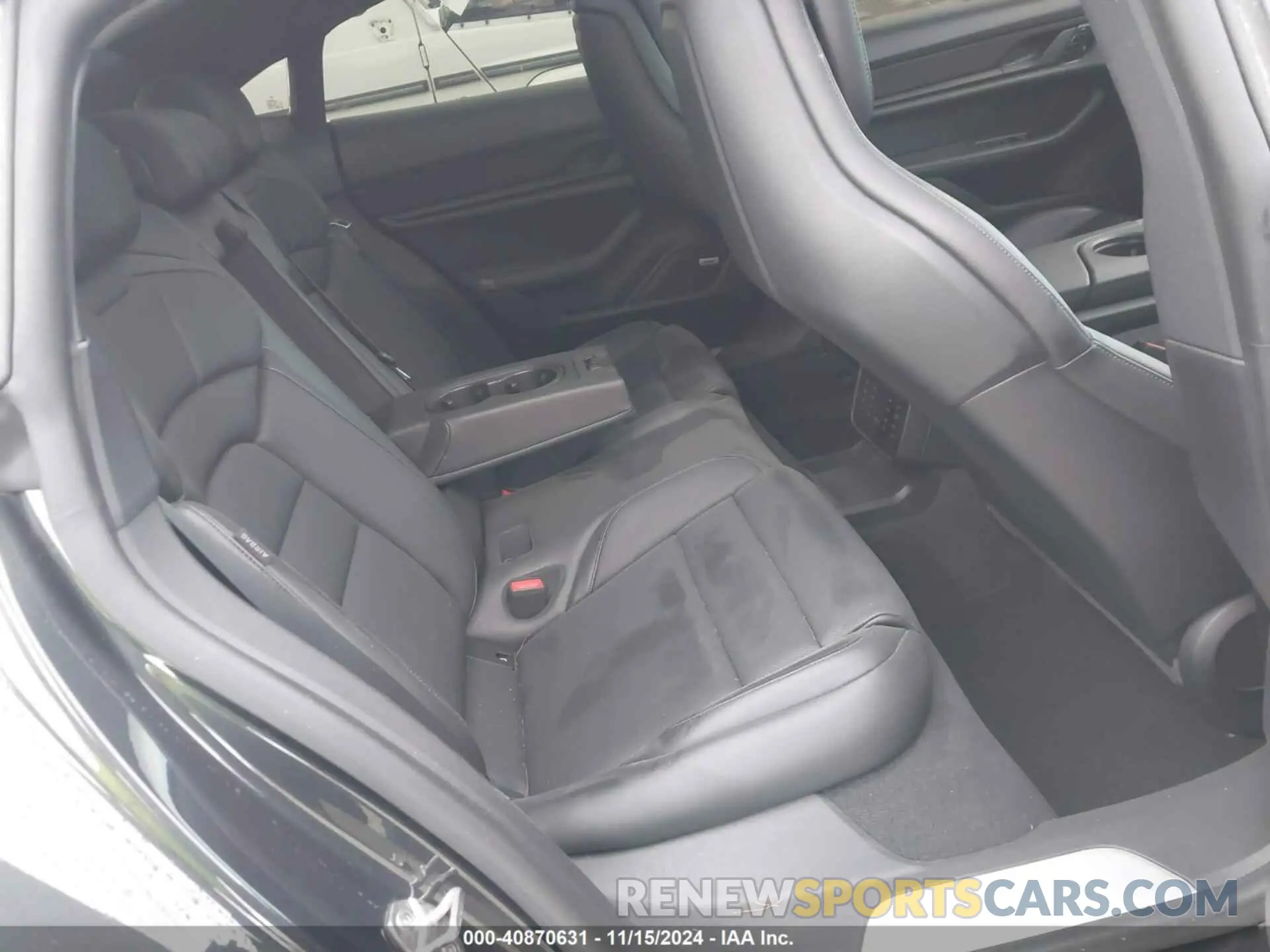 8 Photograph of a damaged car WP0AB2Y11LSA54278 PORSCHE TAYCAN 2020