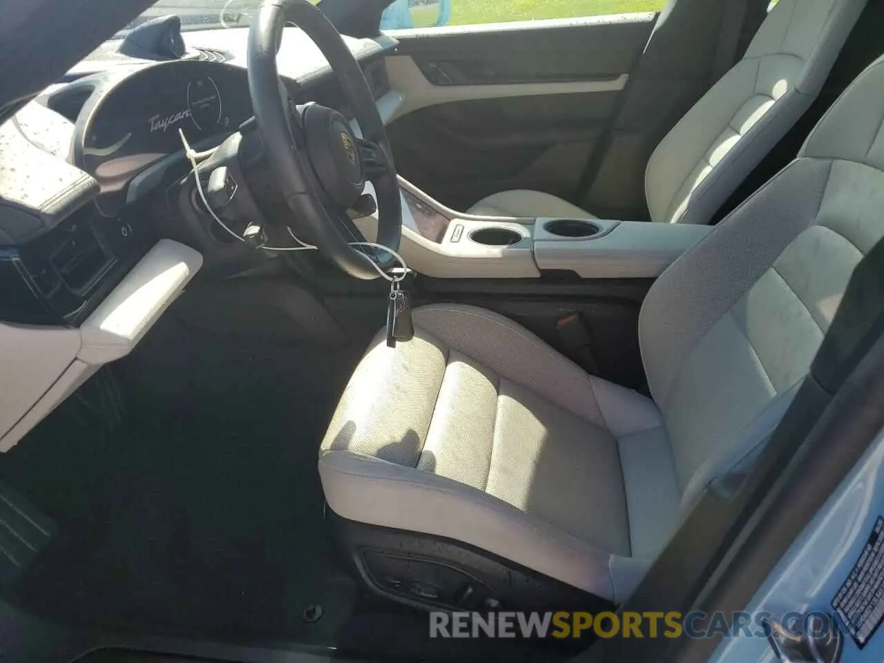 7 Photograph of a damaged car WP0AB2Y13LSA51883 PORSCHE TAYCAN 2020