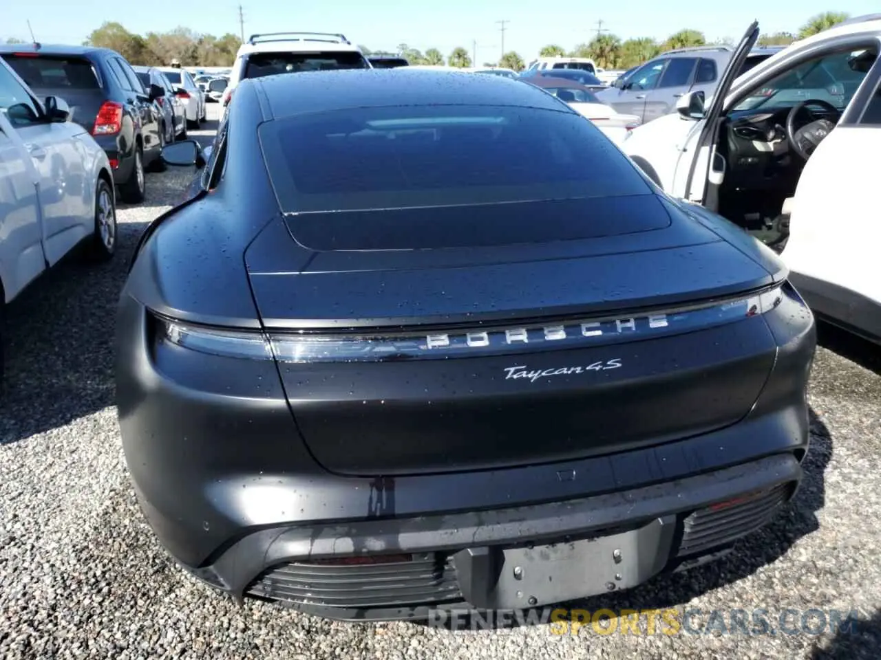 6 Photograph of a damaged car WP0AB2Y14LSA53738 PORSCHE TAYCAN 2020