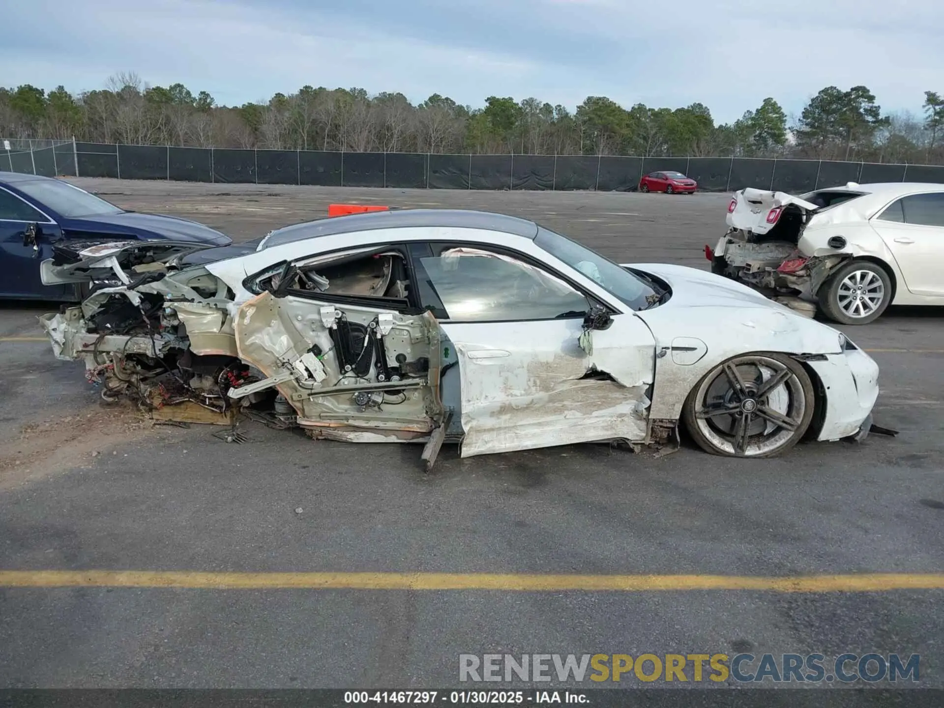 13 Photograph of a damaged car WP0AB2Y19LSA52181 PORSCHE TAYCAN 2020
