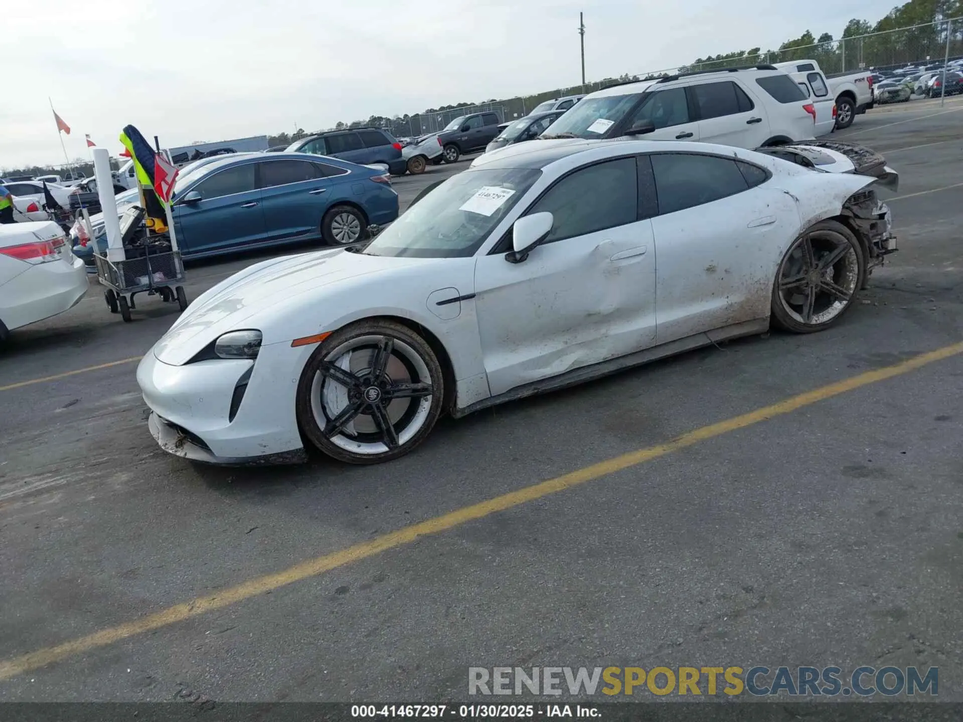 2 Photograph of a damaged car WP0AB2Y19LSA52181 PORSCHE TAYCAN 2020
