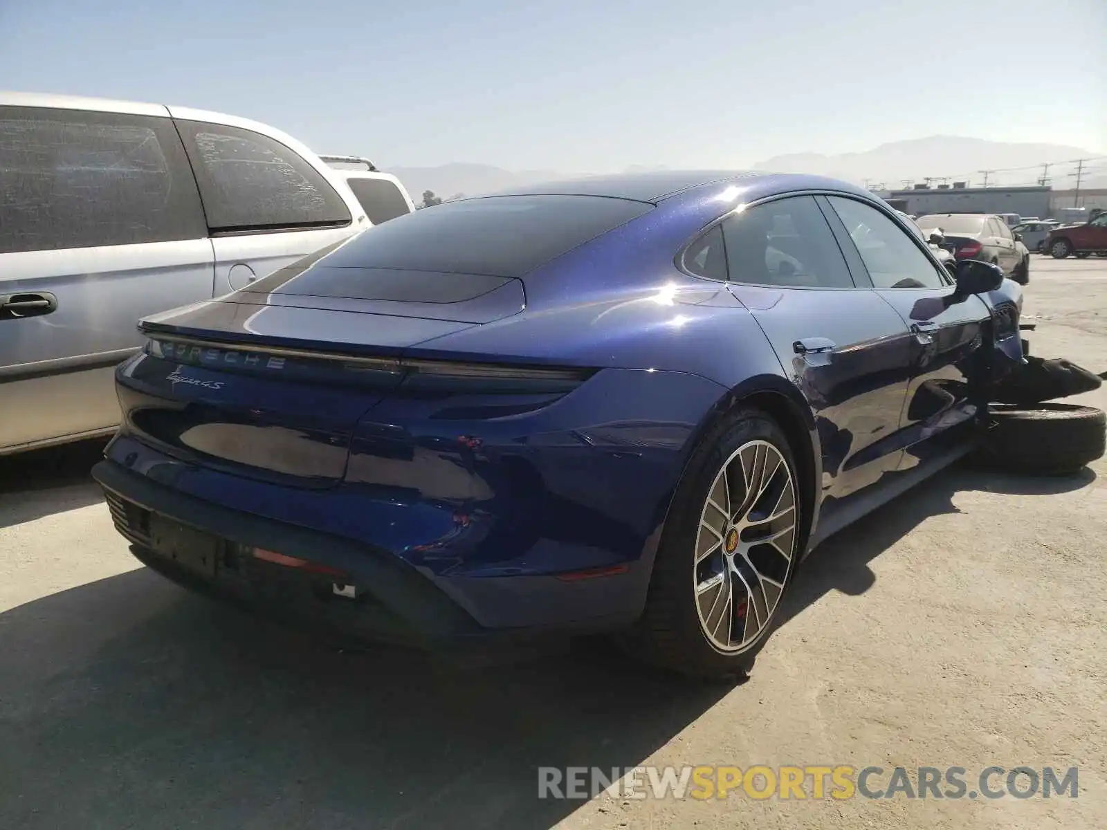 4 Photograph of a damaged car WP0AB2Y19LSA53816 PORSCHE TAYCAN 2020