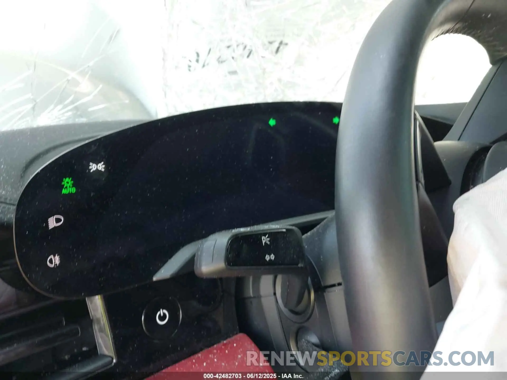 7 Photograph of a damaged car WP0AC2Y14LSA71864 PORSCHE TAYCAN 2020