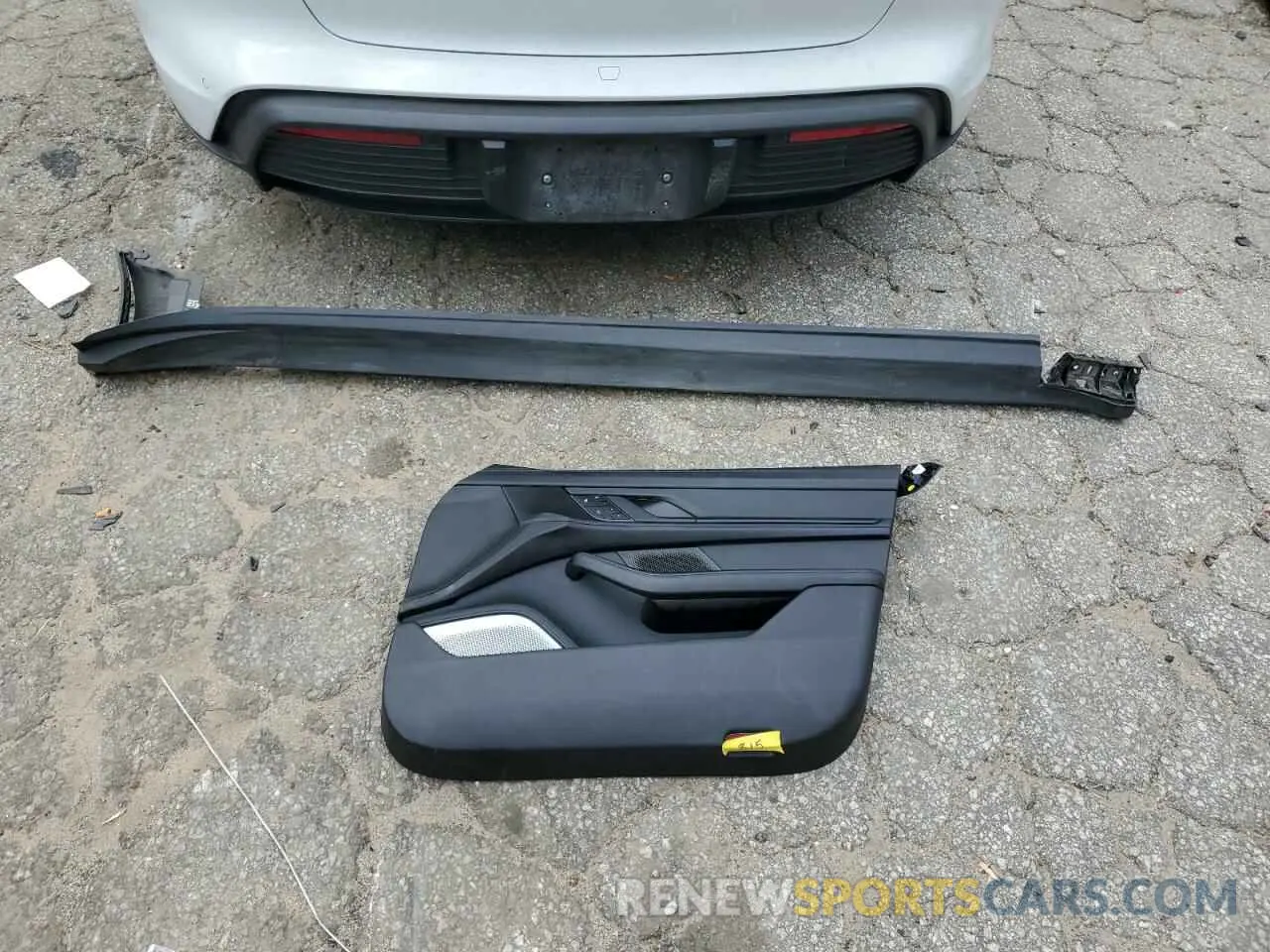 12 Photograph of a damaged car WP0AC2Y18LSA72290 PORSCHE TAYCAN 2020