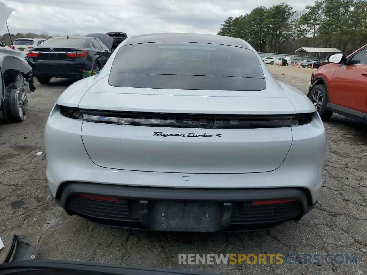 6 Photograph of a damaged car WP0AC2Y18LSA72290 PORSCHE TAYCAN 2020