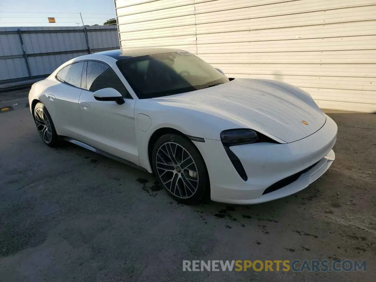 4 Photograph of a damaged car WP0AA2Y10MSA14326 PORSCHE TAYCAN 2021