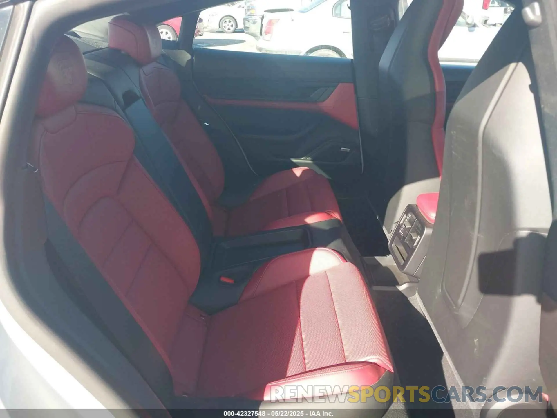 8 Photograph of a damaged car WP0AA2Y13MSA17964 PORSCHE TAYCAN 2021