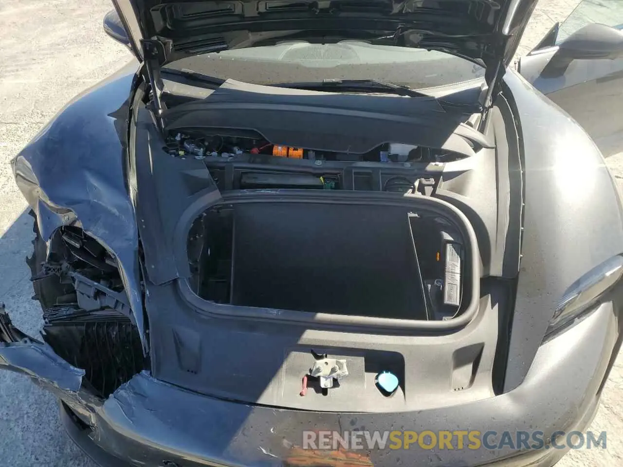 11 Photograph of a damaged car WP0AA2Y15MSA17190 PORSCHE TAYCAN 2021