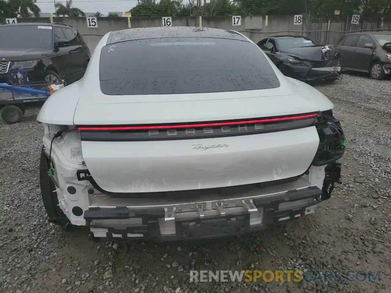 6 Photograph of a damaged car WP0AA2Y18MSA14736 PORSCHE TAYCAN 2021