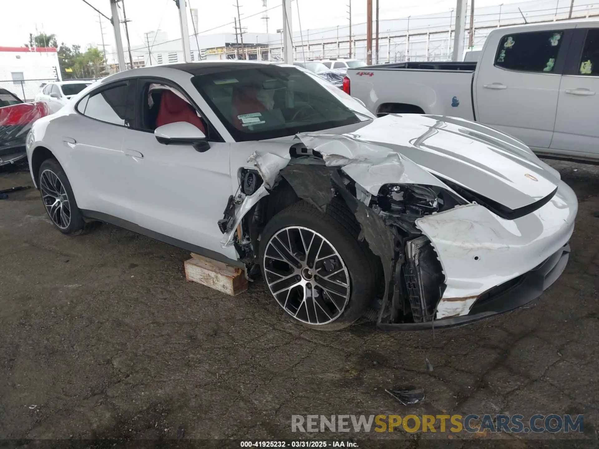 1 Photograph of a damaged car WP0AA2Y19MSA19122 PORSCHE TAYCAN 2021