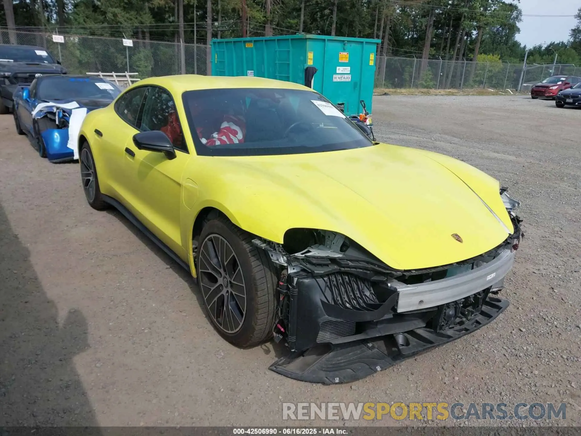 1 Photograph of a damaged car WP0AA2Y1XMSA18769 PORSCHE TAYCAN 2021
