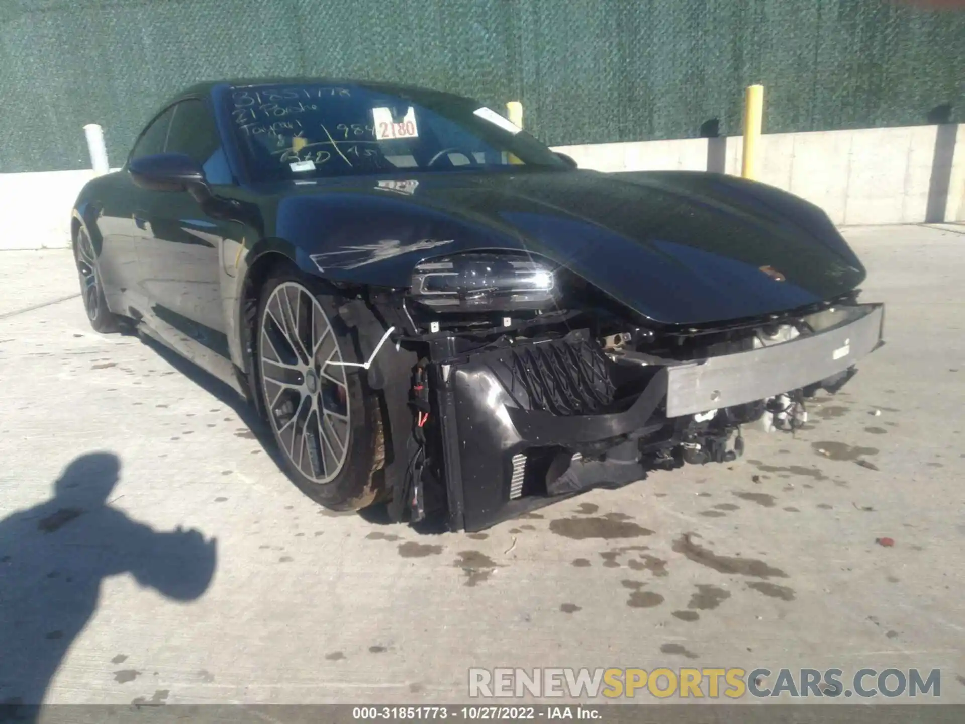 6 Photograph of a damaged car WP0AB2Y18MSA43232 PORSCHE TAYCAN 2021