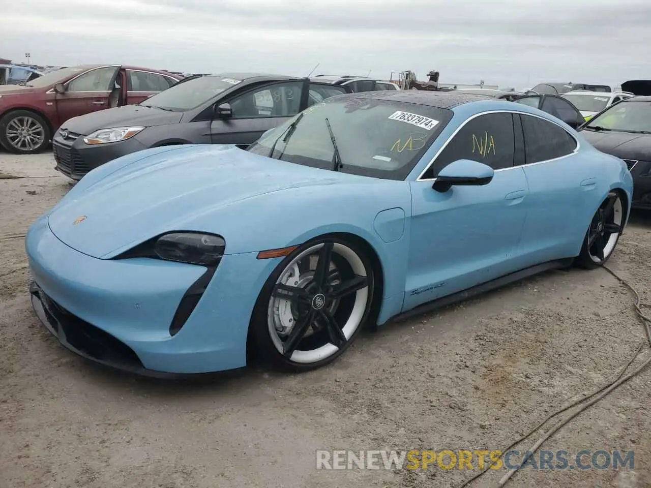 1 Photograph of a damaged car WP0AB2Y19MSA44020 PORSCHE TAYCAN 2021