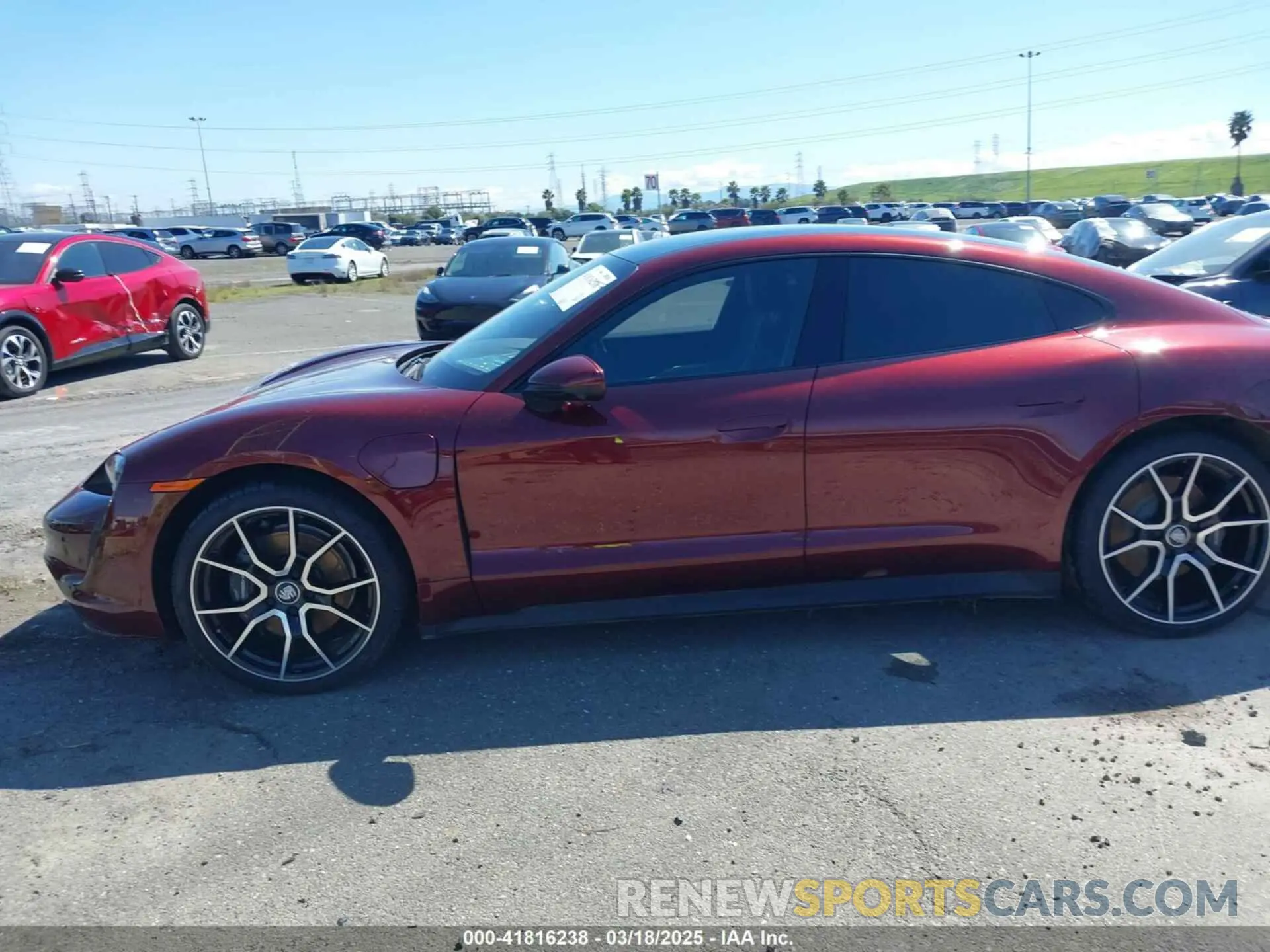 14 Photograph of a damaged car WP0AA2Y12NSA16161 PORSCHE TAYCAN 2022