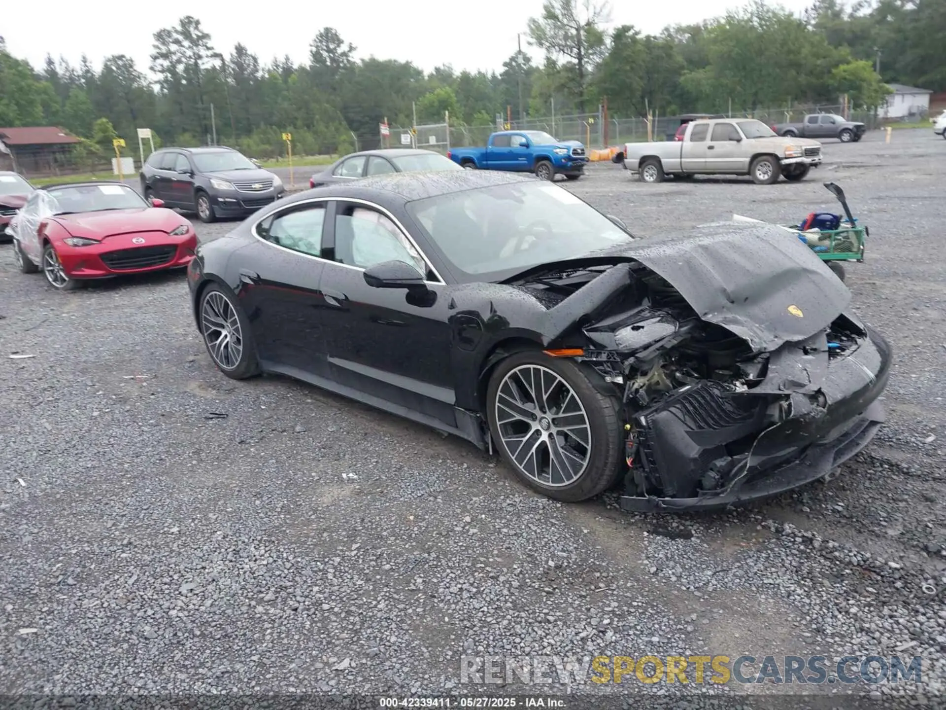 1 Photograph of a damaged car WP0AB2Y12NSA43485 PORSCHE TAYCAN 2022