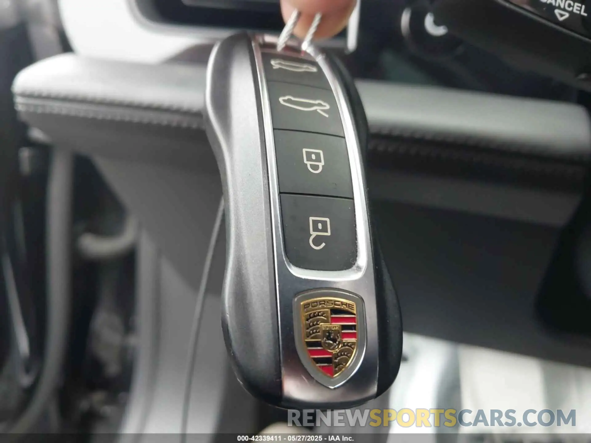 11 Photograph of a damaged car WP0AB2Y12NSA43485 PORSCHE TAYCAN 2022