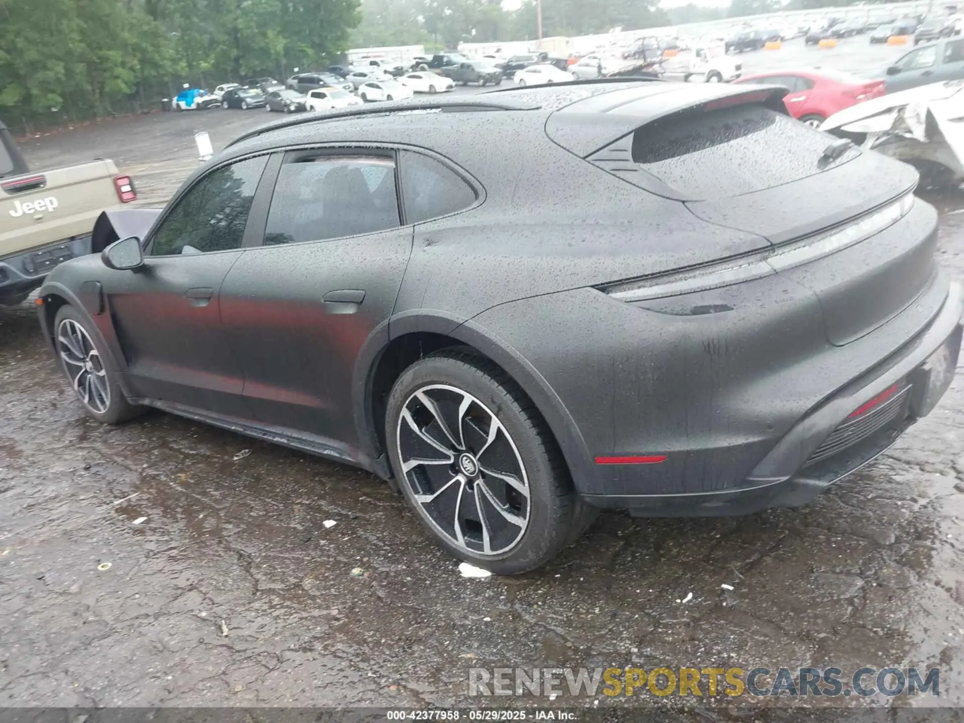 3 Photograph of a damaged car WP0BA2Y13NSA67396 PORSCHE TAYCAN CROSS TURISMO 2022