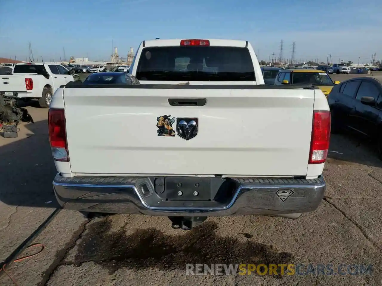 6 Photograph of a damaged car 1C6RR6FG0KS671882 RAM 1500 2019