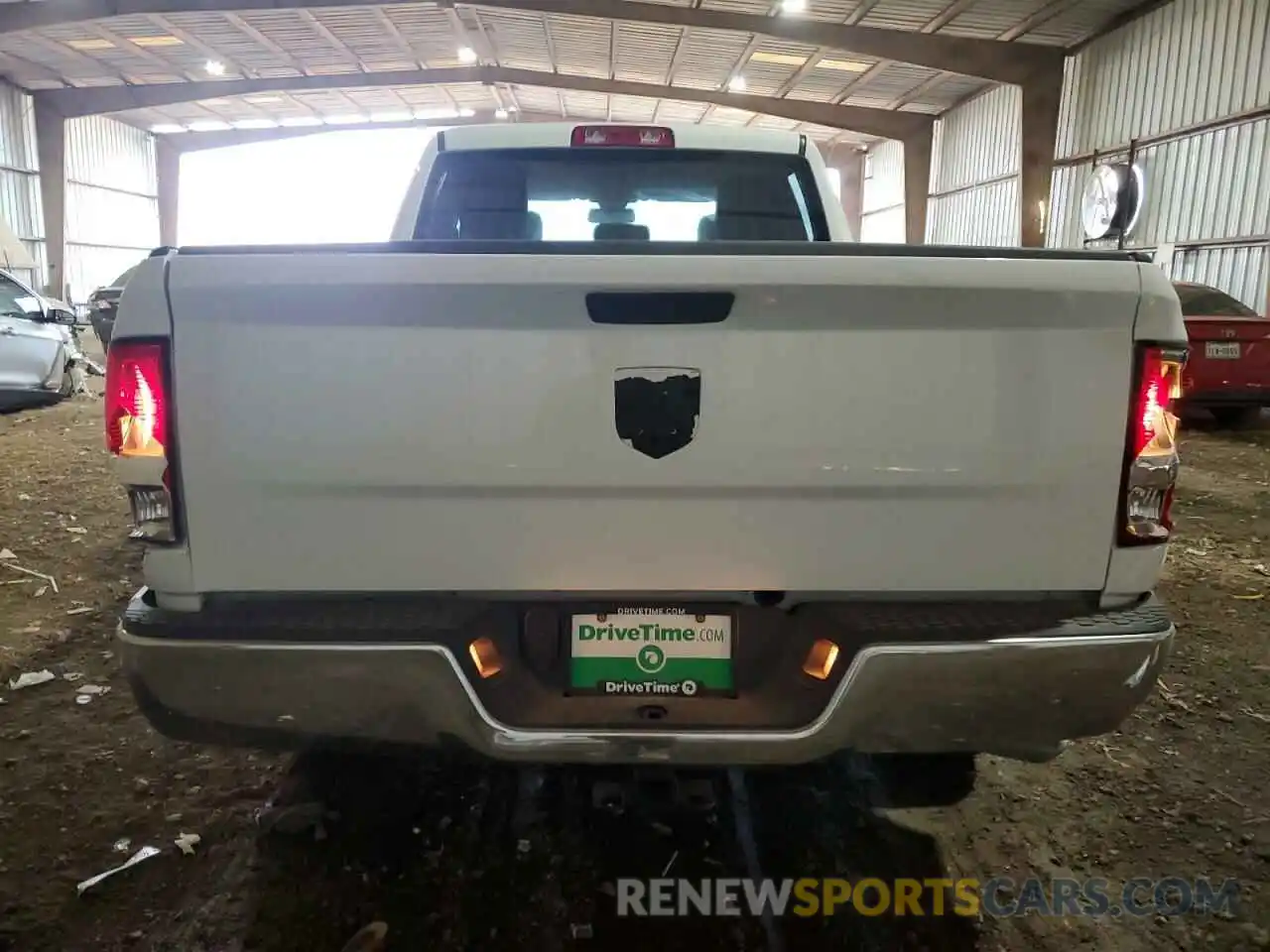 6 Photograph of a damaged car 1C6RR6FG0KS685930 RAM 1500 2019