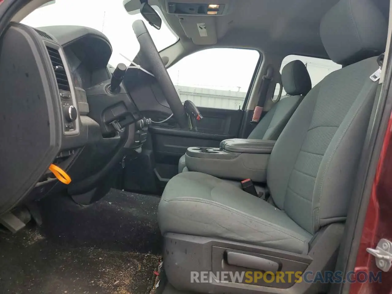 7 Photograph of a damaged car 1C6RR6FG2KS515200 RAM 1500 2019