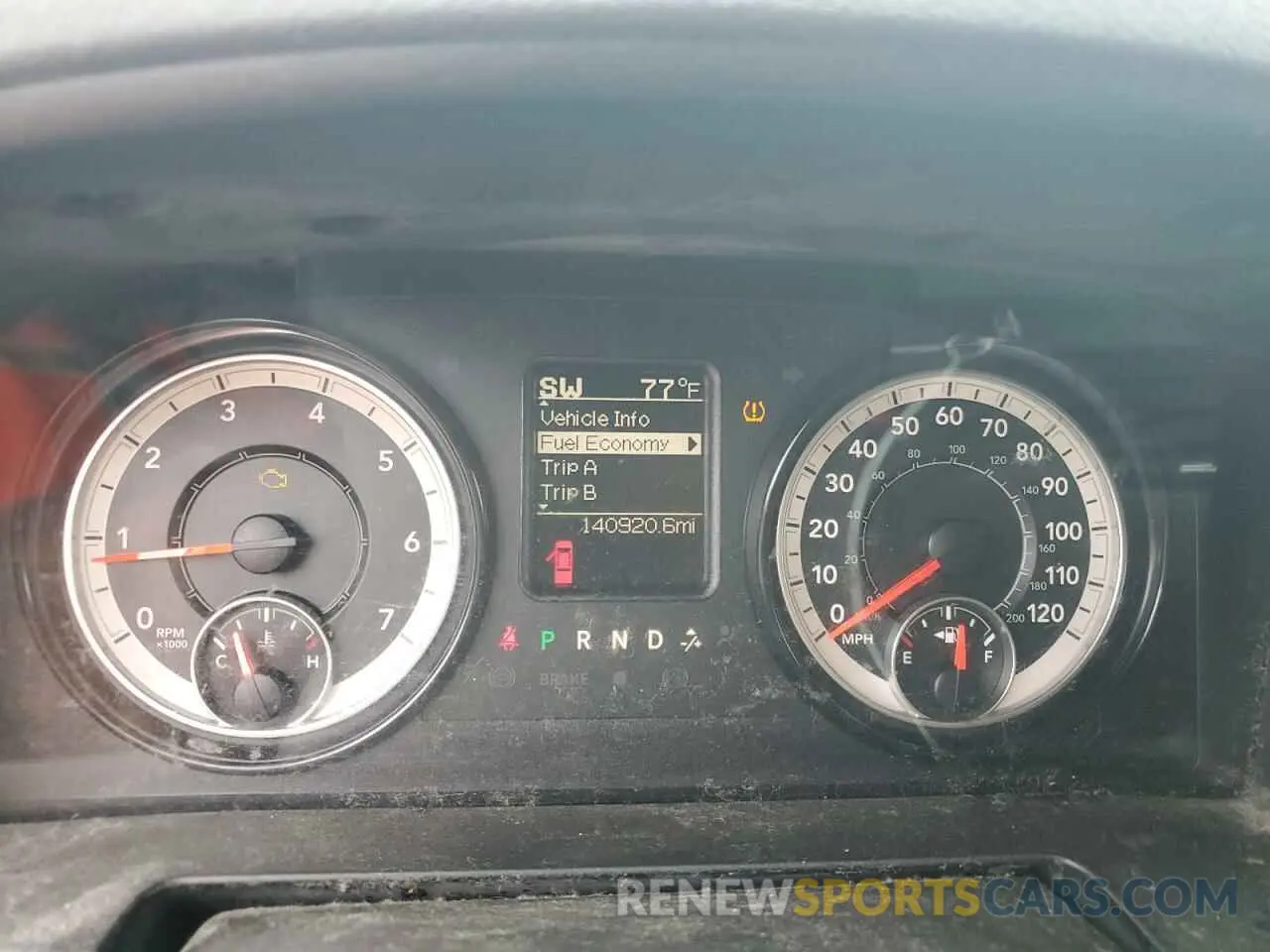 9 Photograph of a damaged car 1C6RR6FG2KS515200 RAM 1500 2019