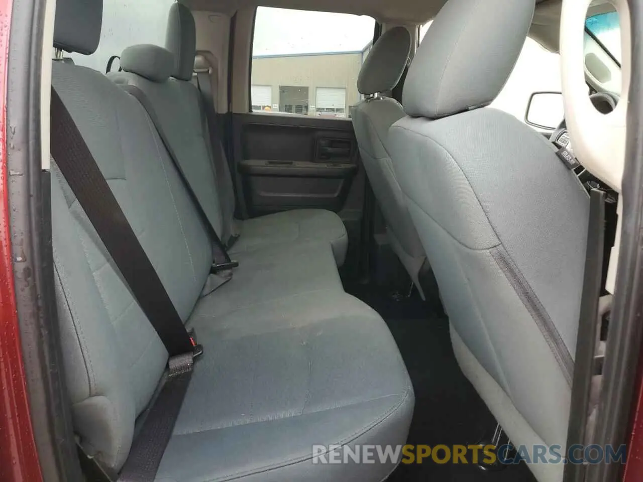 10 Photograph of a damaged car 1C6RR6FG2KS628063 RAM 1500 2019